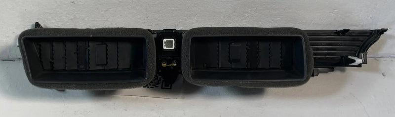 Load image into Gallery viewer, 2022-2025 HYUNDAI IONIQ 5 DASH CENTER AC AIR VENT GRILLE 97410-GI000-LS5 #107226
