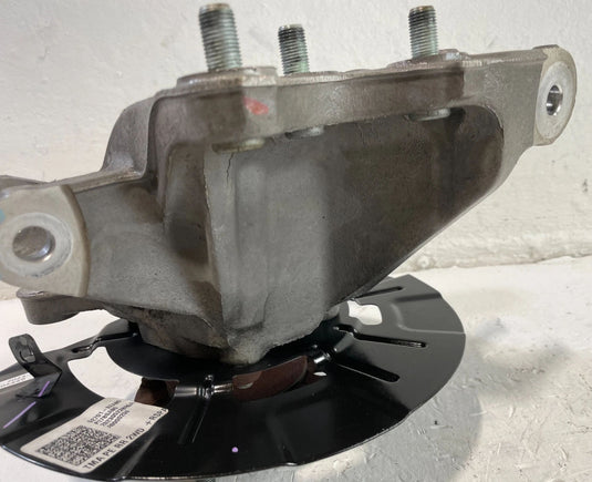 21-25 HYUNDAI SANTA FE AWD REAR RIGHT SIDE SPINDLE KNUCKLE W/ BEARING HUB 104449