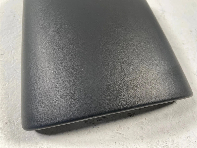 Load image into Gallery viewer, 21-23 HYUNDAI SANTA FE CENTER CONSOLE ARM REST ARMREST LID COVER BLACK # 107963
