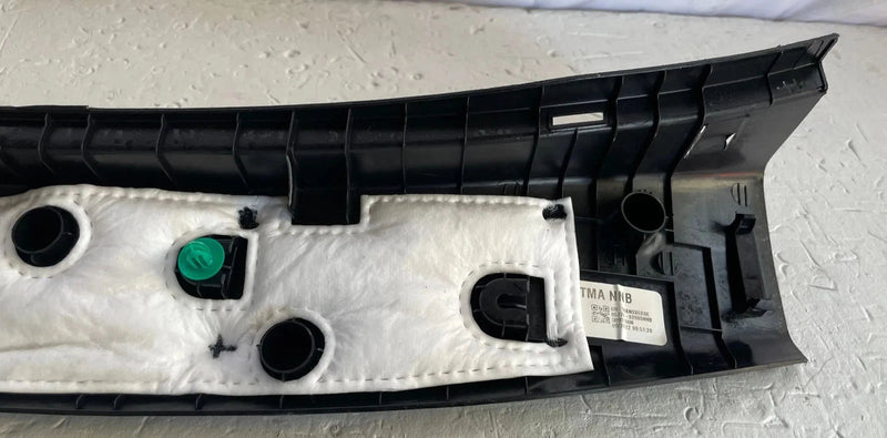 Load image into Gallery viewer, 2021-2023 HYUNDAI SANTA FE TRUNK LATCH LOCK SILL SCUFF PLATE TRIM COVER # 107950
