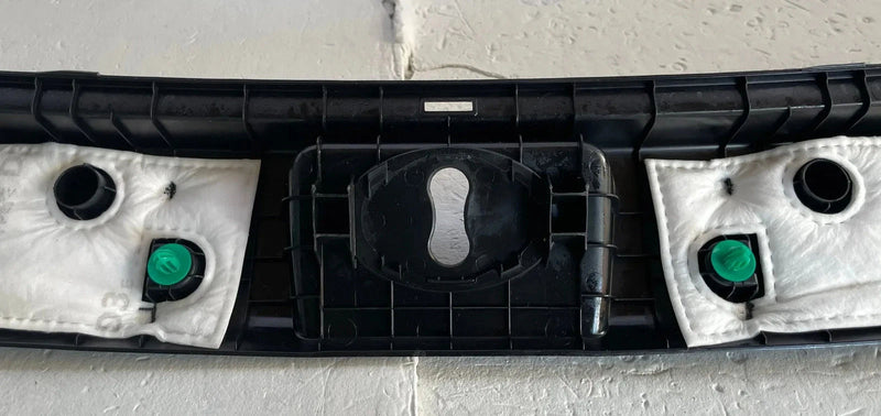 Load image into Gallery viewer, 2021-2023 HYUNDAI SANTA FE TRUNK LATCH LOCK SILL SCUFF PLATE TRIM COVER # 107950

