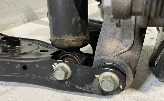2023-2025 HYUNDAI PALISADE FWD REAR RIGHT SUSPENSION KNEE ASSEMBLY 3.8L
