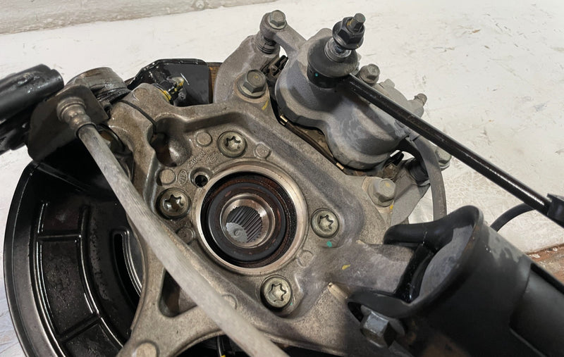 Load image into Gallery viewer, 2023-2025 HYUNDAI PALISADE FWD FRONT RIGHT SUSPENSION KNEE ASSEMBLY 3.8L #105208
