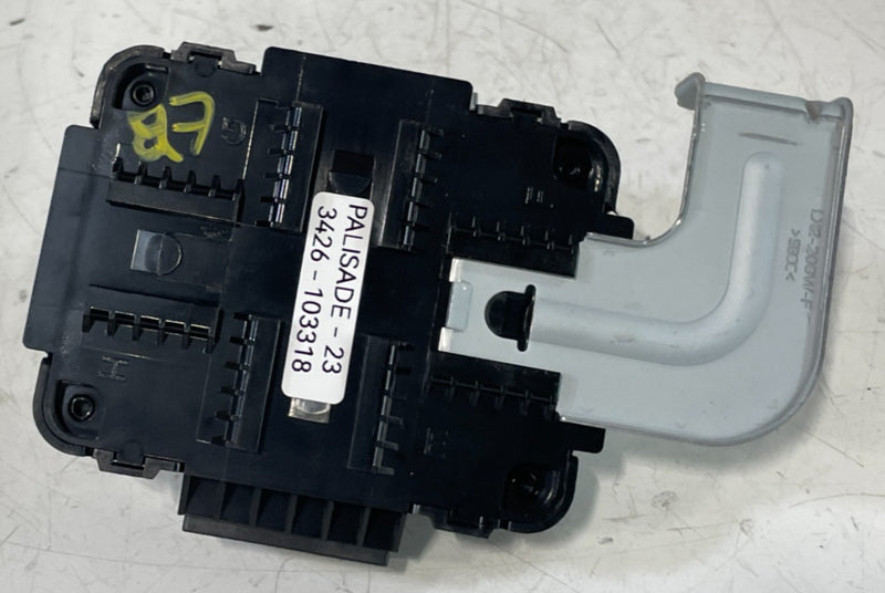 Load image into Gallery viewer, 2023-2024 HYUNDAI PALISADE LDC POWER SUPPLY CONVERTER CONTROL MODULE # 103318
