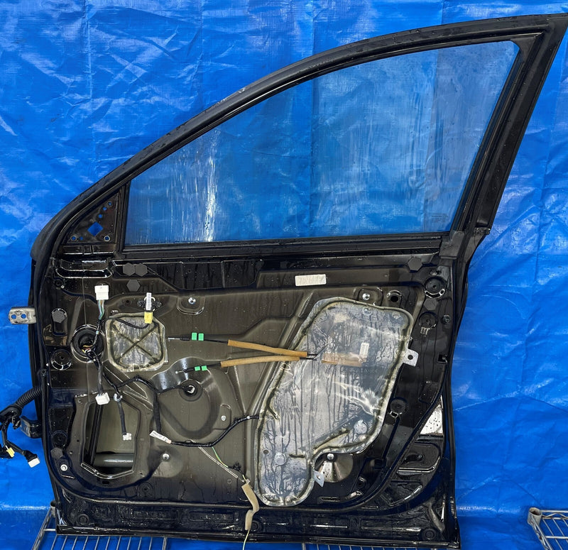 Load image into Gallery viewer, ⭐⭐2016 - 2020 INFINITI QX60 FRONT RIGHT SIDE DOOR ASSEMBLY BLACK # NB1-DRU1314⭐⭐
