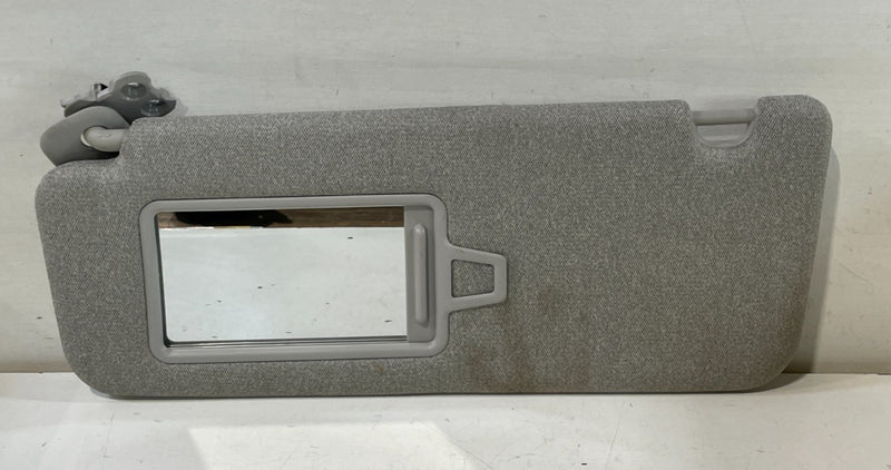 Load image into Gallery viewer, 2020-2023 HYUNDAI PALISADE FRONT LEFT DRIVER SIDE SUN VISOR SUNVISOR GRAY 103304
