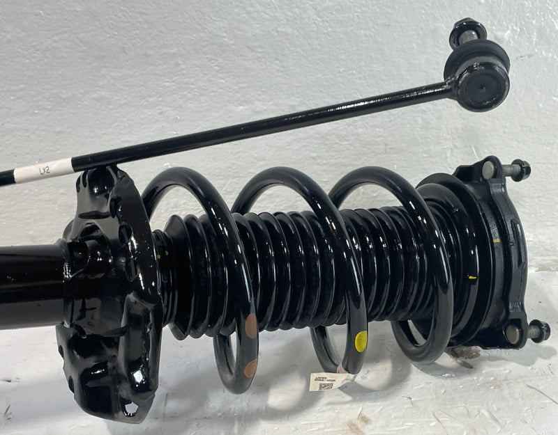 Load image into Gallery viewer, 2023-2025 HYUNDAI PALISADE FWD FRONT LEFT SUSPENSION KNEE ASSEMBLY 3.8L # 104152
