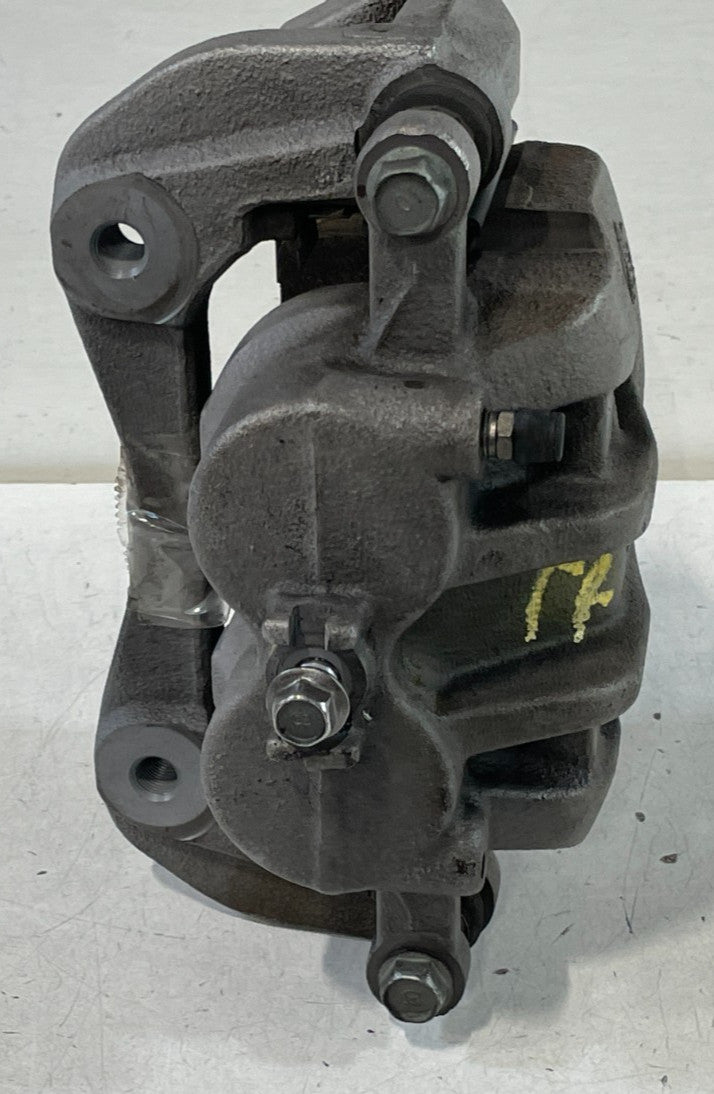 Load image into Gallery viewer, 2020 - 2025 HYUNDAI PALISADE FWD FRONT LEFT DRIVER SIDE BRAKE CALIPER # 100260
