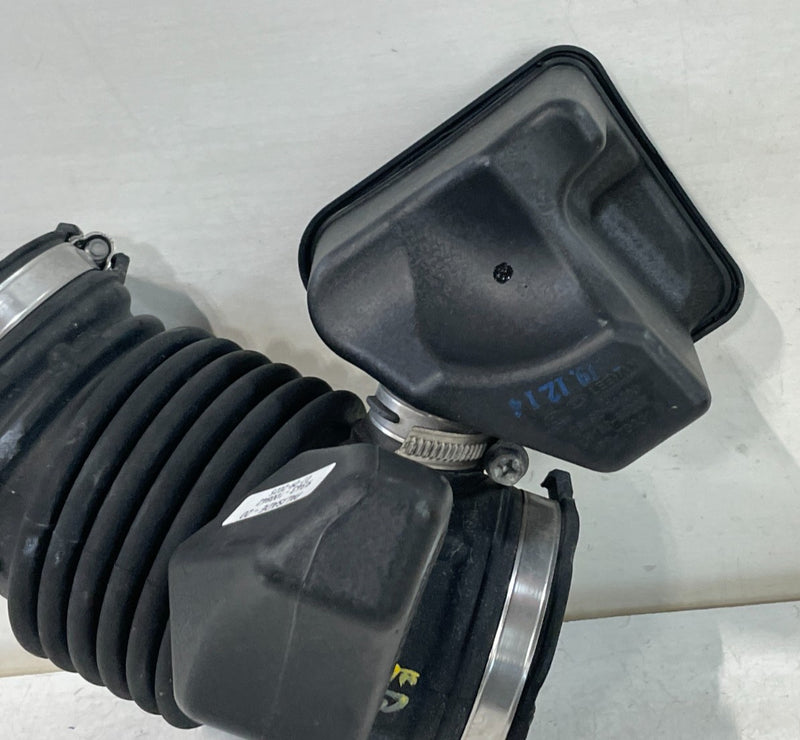 Load image into Gallery viewer, 2020-2025 HYUNDAI PALISADE ENGINE AIR CLEANER INTAKE HOSE TUBE PIPE 3.8L #100842
