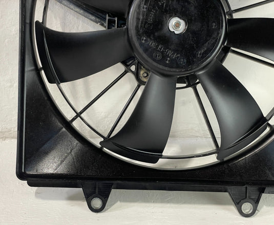 2018-2022 HONDA ACCORD FRONT ENGINE RADIATOR COOLING FAN SHROUD & MOTOR