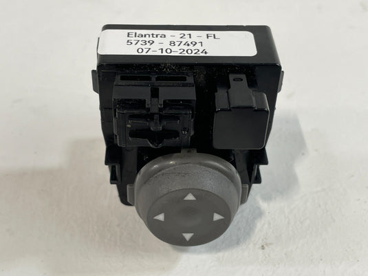 21-23 HYUNDAI ELANTRA FRONT LEFT SIDE DOOR WINDOW MIRROR CONTROL SWITCH