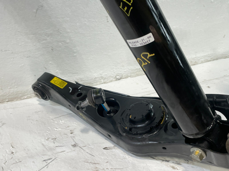 Load image into Gallery viewer, 2020-2022 HYUNDAI PALISADE FWD REAR RIGHT SUSPENSION KNEE ASSEMBLY 3.8L # 103657
