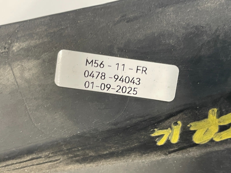 Load image into Gallery viewer, 11-19 INFINITI M56 M37 Q70 FRONT LEFT SIDE FENDER SEAL COVER TRIM MOLDING #94043

