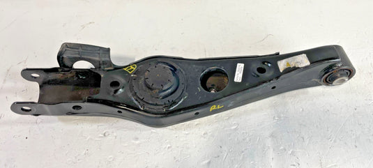 2021-2023 HYUNDAI SANTA FE REAR LEFT SIDE LOWER CONTROL ARM SPRING PERCH