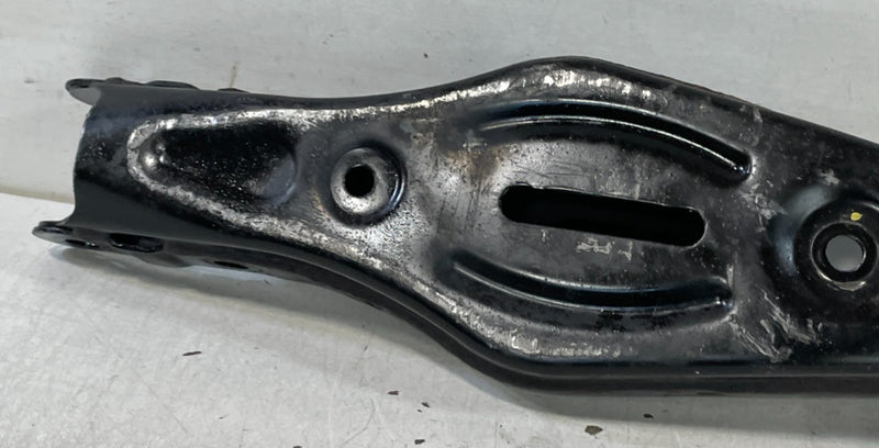 Load image into Gallery viewer, 2020-2025 HYUNDAI PALISADE REAR RIGHT SIDE LOWER CONTROL ARM SPRING PERCH 100882
