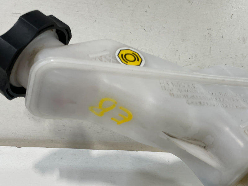 Load image into Gallery viewer, 2020 - 2025 HYUNDAI PALISADE BRAKE BOOSTER MASTER CYLINDER W/ RESERVOIR # 101302
