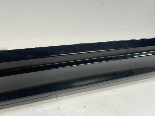 11-12 INFINITI M37 M56 LEFT SIDE ROCKER PANEL SKIRT MOLDING BLACK (KH3)