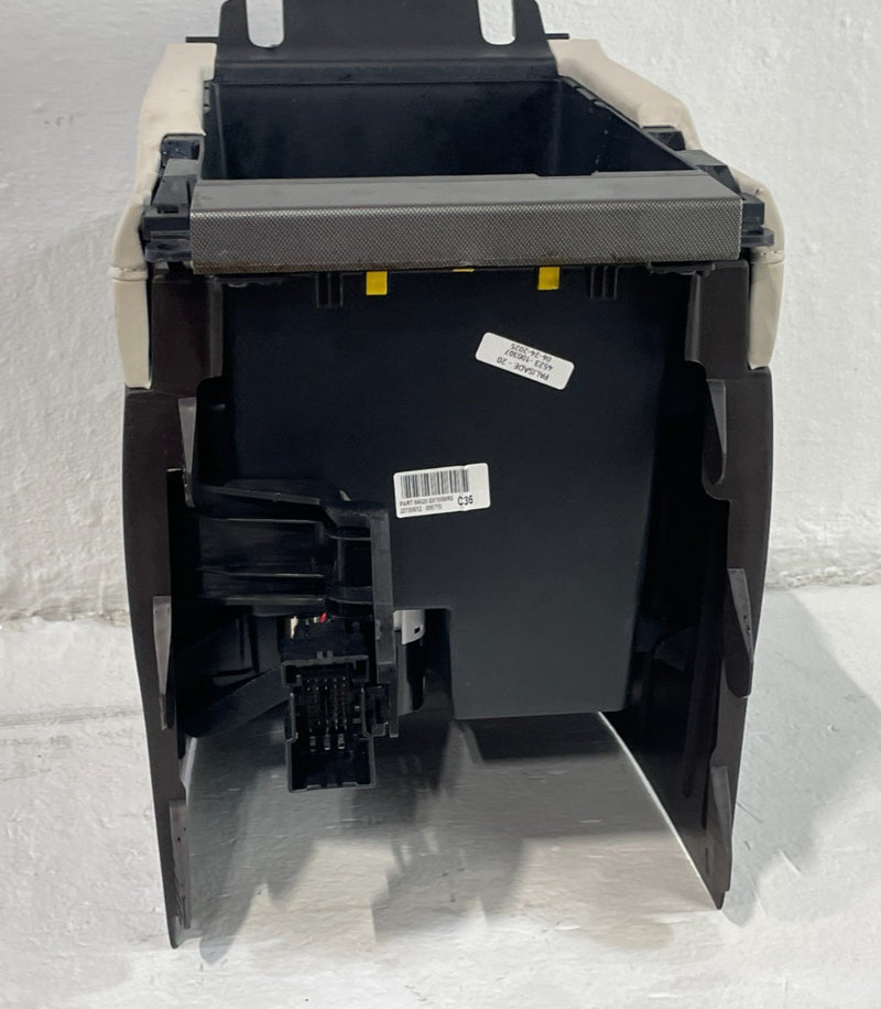 Load image into Gallery viewer, 2020-2022 HYUNDAI PALISADE CENTER CONSOLE STORAGE TRAY COMPARTMENT BOX # 100307
