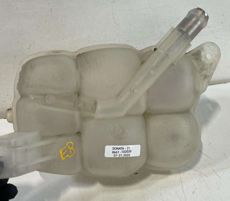 Load image into Gallery viewer, 2021-2022 HYUNDAI SONATA RADIATOR EXPANSION TANK COOLANT RESERVOIR 2.5L # 102035
