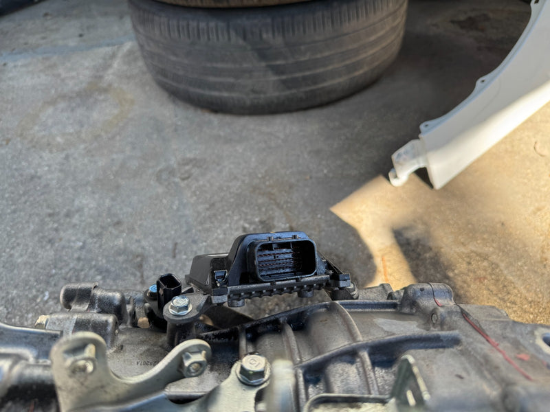 Load image into Gallery viewer, HONDA HRV HR-V FWD AUTO TRANSMISSION ASSEMBLY 2.0L 2023 - 2025 # NB1-TRU461
