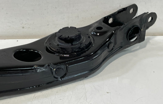 2020-2025 HYUNDAI PALISADE REAR LEFT SIDE LOWER CONTROL ARM SPRING PERCH