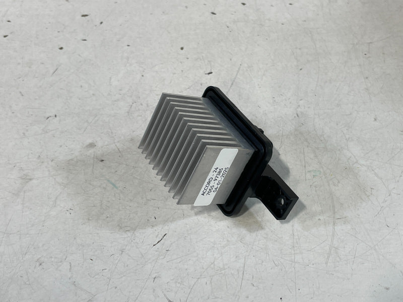 Load image into Gallery viewer, 17-25 HONDA CLARITY ACCORD AC HEATER FAN BLOWER MOTOR RESISTOR TRANSISTOR #97385
