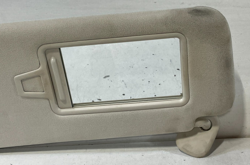 Load image into Gallery viewer, 20-22 HYUNDAI PALISADE FRONT LEFT DRIVER SIDE SUNVISOR SUN VISOR BEIGE # 100194
