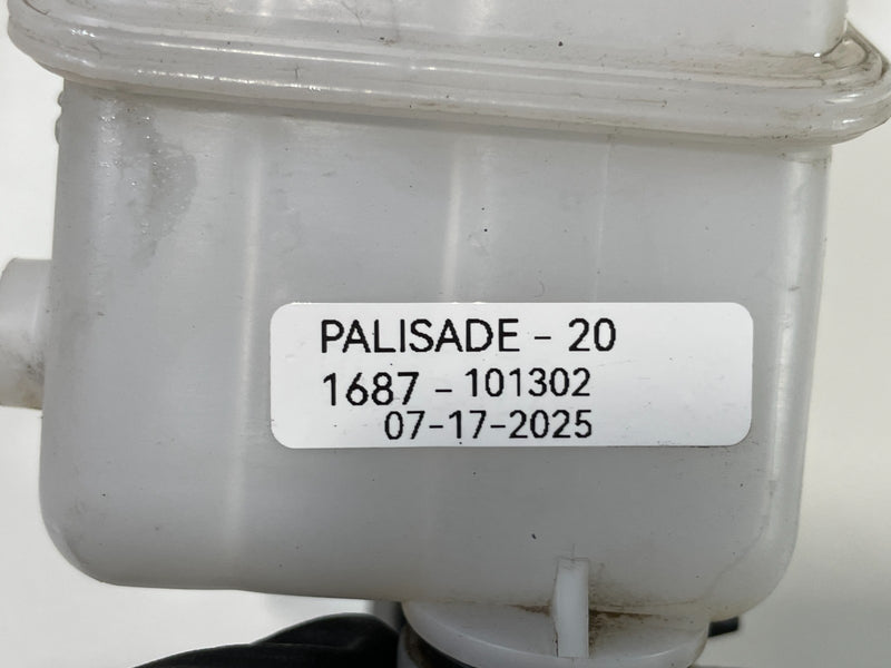 Load image into Gallery viewer, 2020 - 2025 HYUNDAI PALISADE BRAKE BOOSTER MASTER CYLINDER W/ RESERVOIR # 101302
