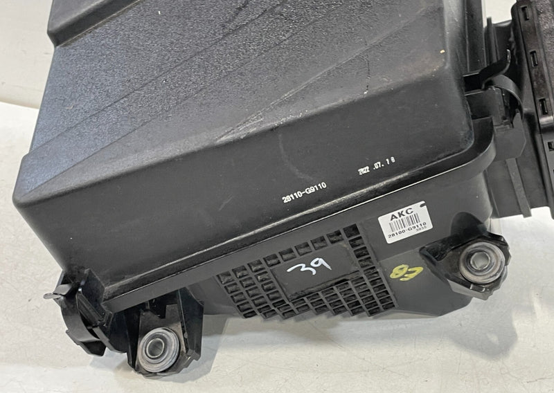 Load image into Gallery viewer, 2022-2023 GENESIS G70 ENGINE AIR INTAKE CLEANER FILTER HOUSING BOX 2.0L # 96824
