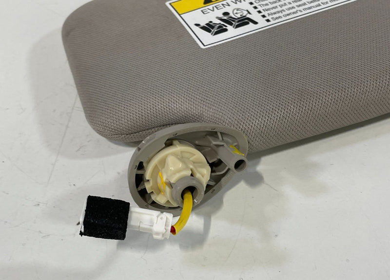 Load image into Gallery viewer, 2023 - 2025 HONDA HR-V EX-L FRONT LEFT DRIVER SIDE SUNVISOR SUN VISOR # 101630

