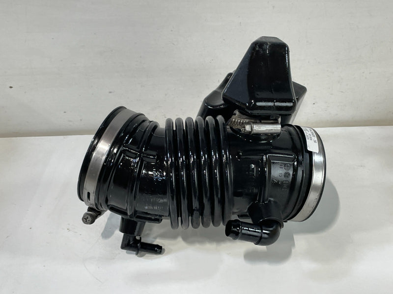 Load image into Gallery viewer, 2020-2025 HYUNDAI PALISADE ENGINE AIR CLEANER INTAKE HOSE TUBE PIPE 3.8L #101326
