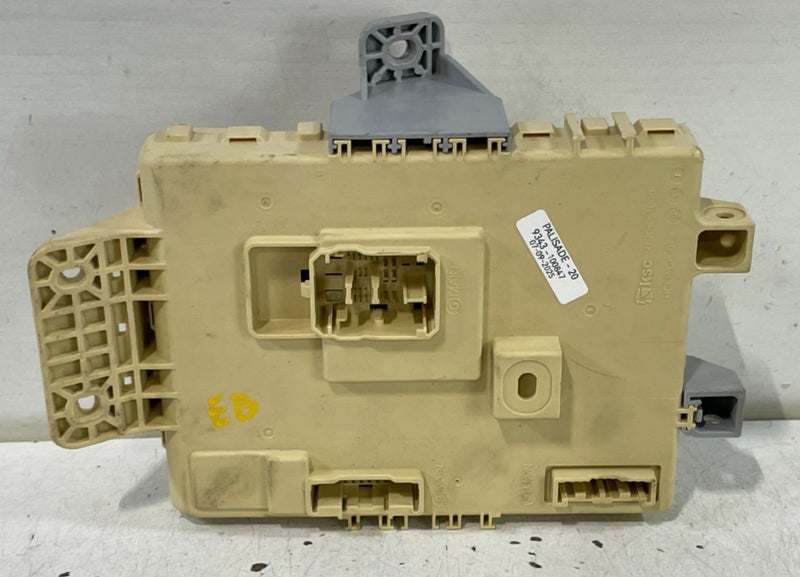 Load image into Gallery viewer, 2020 - 2022 HYUNDAI PALISADE FUSE RELAY CABIN JUNCTION BOX 91950-S8040 # 100847
