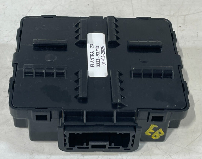 Load image into Gallery viewer, 2021 - 2024 HYUNDAI ELANTRA SE SEDAN LDC CONTROL MODULE 95300-AA000 # 93713
