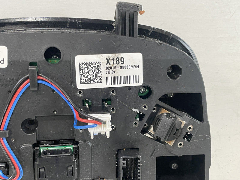 Load image into Gallery viewer, 2023 - 2025 HYUNDAI PALISADE FRONT OVERHEAD ROOF MAP DOME LIGHT LAMP # 104103
