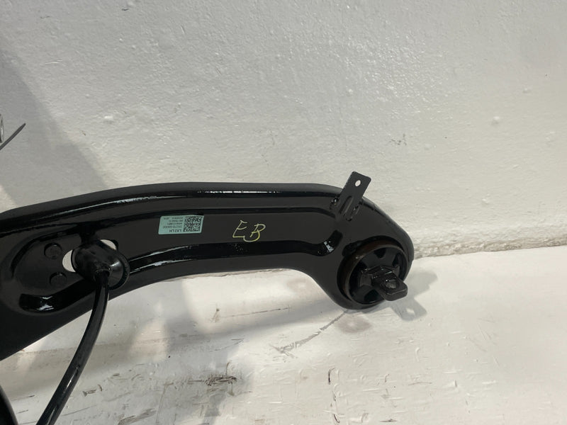 Load image into Gallery viewer, 2020-2022 HYUNDAI PALISADE FWD REAR LEFT SUSPENSION KNEE ASSEMBLY 3.8L # 103656
