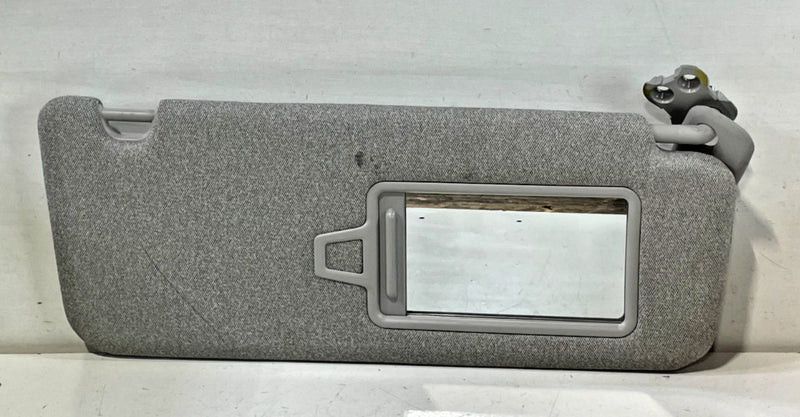 Load image into Gallery viewer, 2020-2023 HYUNDAI PALISADE FRONT RIGHT PASSENGER SIDE SUN VISOR SUNVISOR #103309
