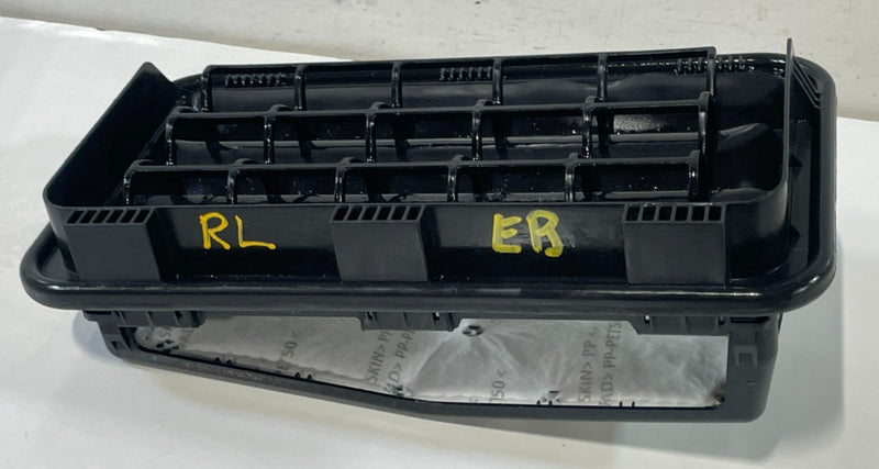 Load image into Gallery viewer, 19-25 HYUNDAI SANTA FE PALISADE REAR LEFT OR RIGHT SIDE AIR VENT GRILLE # 101414

