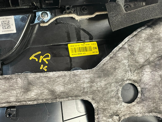 2020 - 2022 HYUNDAI PALISADE FRONT RIGHT SIDE INTERIOR DOOR TRIM PANEL