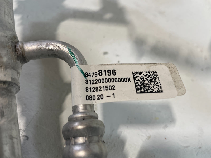 Load image into Gallery viewer, 20-25 CADILLAC CT5 AC AIR CONDITIONING HEAT EXCHANER HOSE TUBE LINE 2.0L #105038
