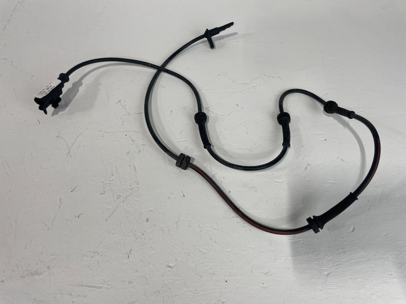 Load image into Gallery viewer, 11-15 INFINITI G25 G37 Q40 Q60 FRONT LEFT/RIGHT ABS WHEEL SPEED SENSOR # 88119ZZ
