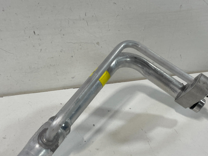 Load image into Gallery viewer, 2023 - 2025 HONDA HR-V AC HEAT EXCHANGE PIPE LINE HOSE TUBE 803313W0A01 # 103737
