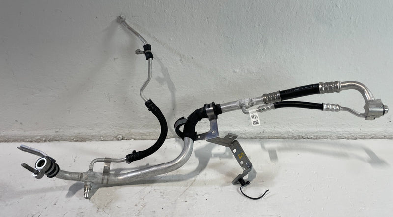 Load image into Gallery viewer, 20-25 CADILLAC CT5 AC AIR CONDITIONING HEAT EXCHANER HOSE TUBE LINE 2.0L #105038
