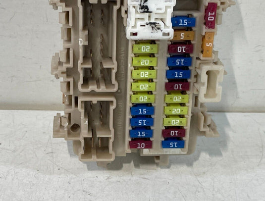 2018 - 2020 INFINITI QX60 ENGINE BAY COMPARTMENT FUSE RELAY BOX 3.5L