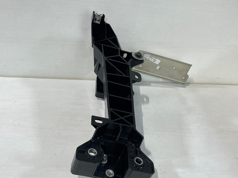 Load image into Gallery viewer, 14-23 INFINITI Q50 Q60 RIGHT RADIATOR CORE SUPPORT FENDER MOUNTING BRACKET 90385
