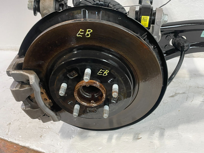 Load image into Gallery viewer, 2020-2022 HYUNDAI PALISADE FWD REAR LEFT SUSPENSION KNEE ASSEMBLY 3.8L # 103656
