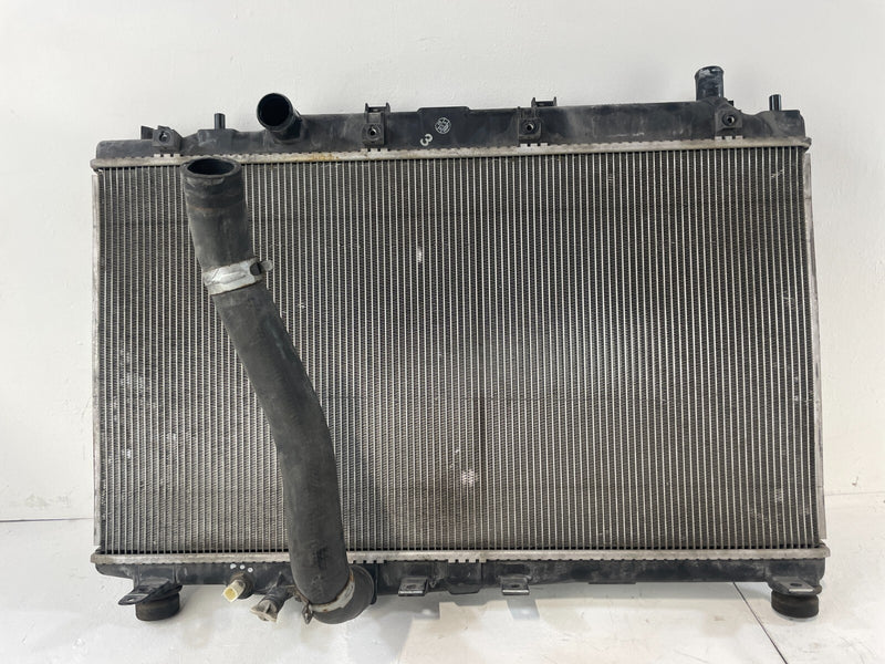 Load image into Gallery viewer, 2016 - 2022 HONDA HR-V RADIATOR ASSEMBLY AUTOMATIC TRANSMISSION 1.8L # 84763
