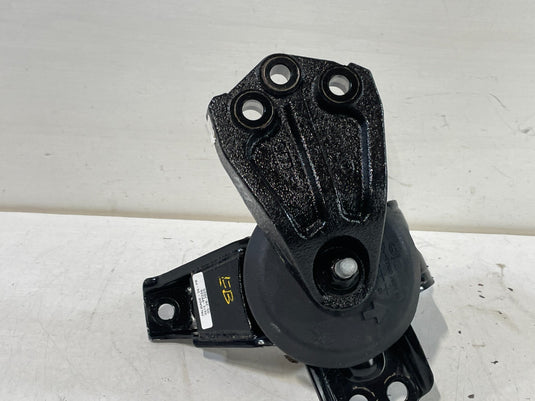 20-25 HYUNDAI PALISADE AWD FRONT RIGHT SIDE ENGINE MOUNT SUPPORT BRACKET