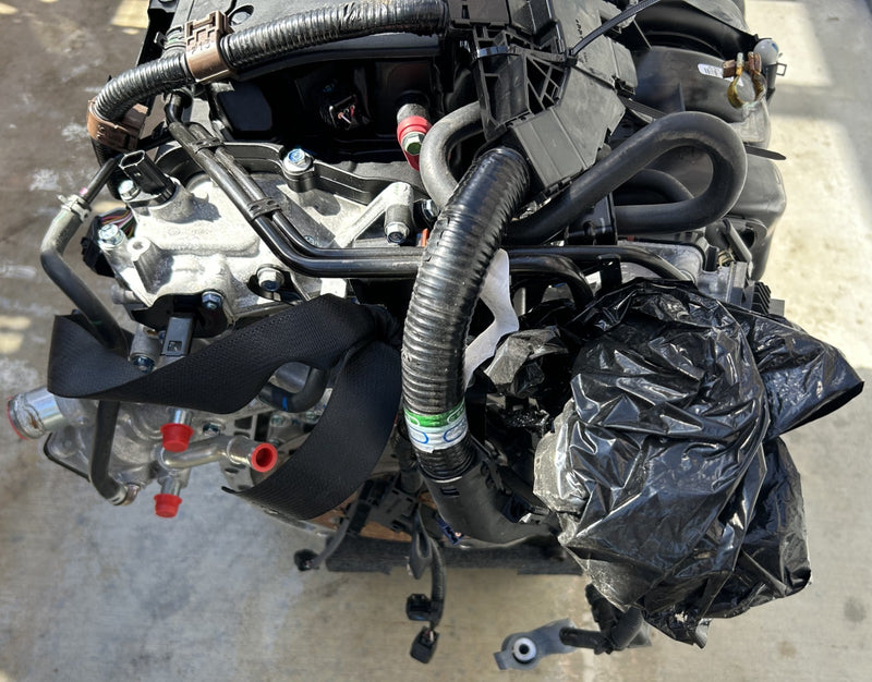 Load image into Gallery viewer, HONDA HRV HR-V 2.0L FWD ENGINE MOTOR ASSEMBLY AUTO 11K MILES 23 - 25 # NB1-EU403
