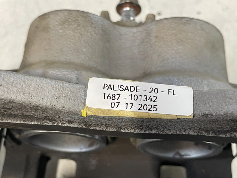 Load image into Gallery viewer, 2020-2025 HYUNDAI PALISADE FRONT LEFT SIDE BRAKE CALIPER W/O BRAKE PADS # 101342

