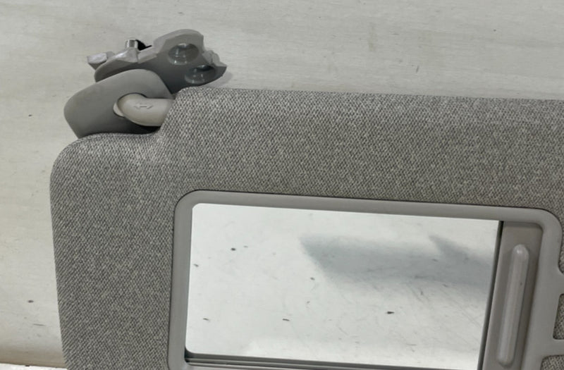 Load image into Gallery viewer, 2020-2023 HYUNDAI PALISADE FRONT LEFT DRIVER SIDE SUN VISOR SUNVISOR GRAY 103304

